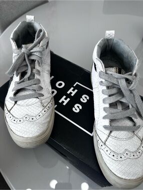 Shoe Shop Womens White High-Top Sneakers with faux snake-skinTextured Upper